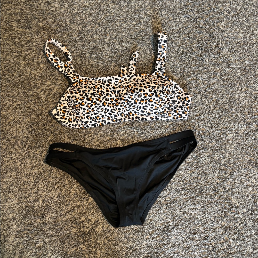 TARGET BIKINI